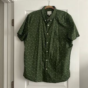 Mens brand new olive color short sleve button down shirt